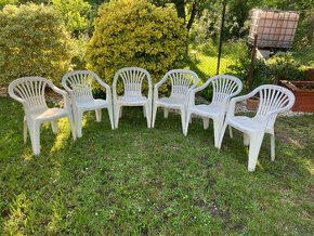 Zahradní plastové židle