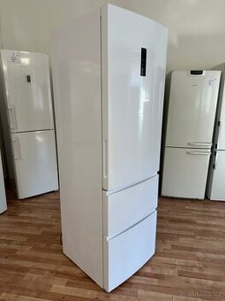 Lednice s mrazákem Haier (175)