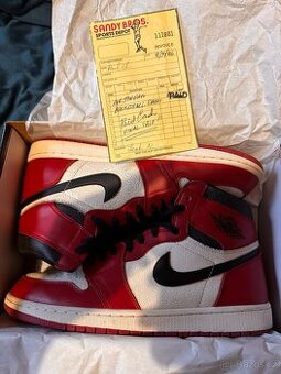 Nike Air Jordan 1 Retro High OG "Chicago"