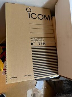 Vysílačka Icom IC 718