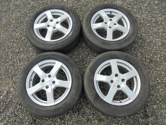 ALU KOLA 4x100 R15 ET44 PNEU 195/60 R15 88H