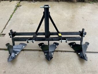 Prodám hrobkovač za malotraktor, platí do smazání