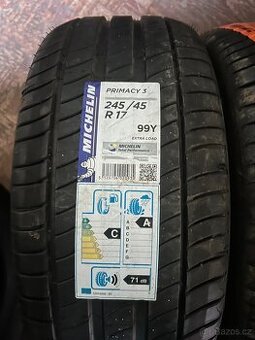 Michelin 245/45R17