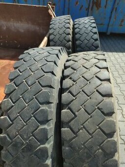 11r20 pneu s disky