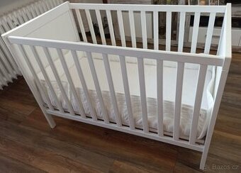 Dětská postýlka IKEA SUNDVIK s matrací