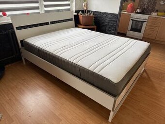 Postel 160×200 s dopravou po Praze zdarma a montáž postele