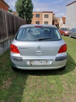 Peugeot 307 1.4i 16v rok 2006,veskere dily