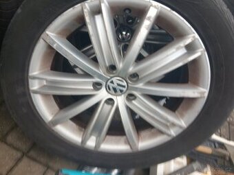 Ale kola tiguan