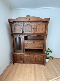 Starožitná skříň/vitrína z masivu