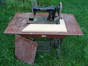 ŠLAPACÍ ŠICÍ STROJ SINGER - RETRO