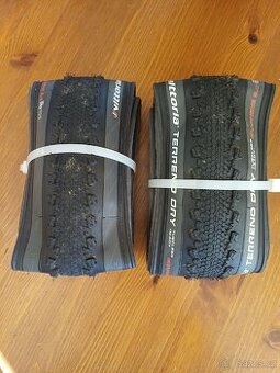 2× Vittoria Terreno Dry 700×38C – skoro nové gravel pláště