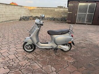 Vespa LX50