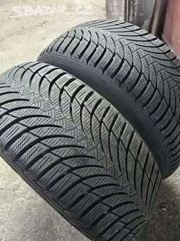 Prodám 2ks zimní Pneumatiky 225 50 R 17.