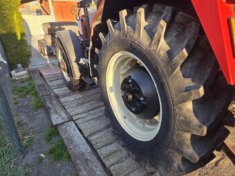 Kola Zetor 16,9 -30 Komplet