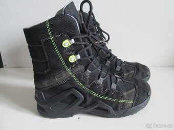 zimní Ricosta....vel.37