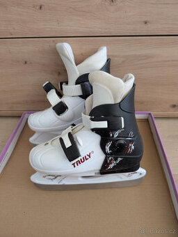 Chlapecké zimní brusle S (29-32)
