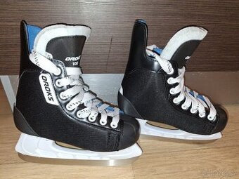 Chlapecké hokejové brusle vel. 34