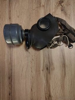 Plynová Maska s Filtrem. - 1