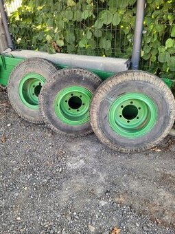 Kola 8,25 - 15, vlečka 5 tun