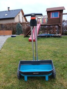 Posypový vozík gardena
