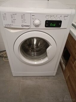 Pračka Indesit
