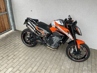 KTM Duke 790