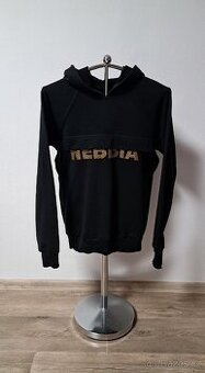 Krásná dámská mikina s kapucí Nebbia