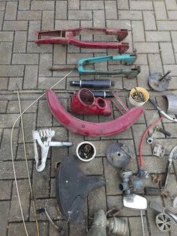 Směs dílů na moto, jawetta, jawa,