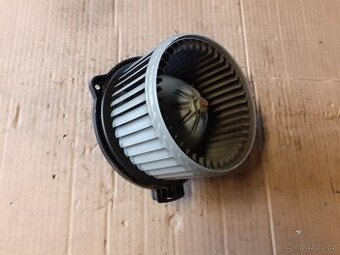 ventilátor topení Toyota