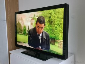 SLEVA TV Philips LCD 95cm uhlopříčka (37palců)