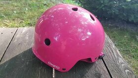 Růžová helma OXELO