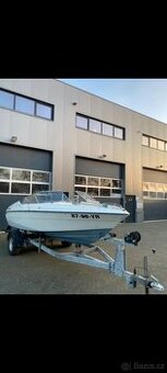 Loď stinger sunbird bayliner