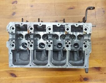 Hlava motoru 038103373r 1.9tdi 2.0tdi