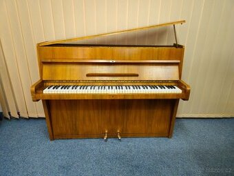Pianino za 12.500  Kč včetně dopravy .