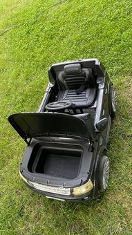 Elektrické auto