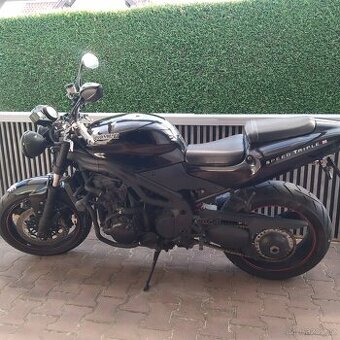 Prodám nebo vyměním Triumph 955 i speed