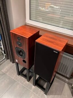 Harbeth SHL5+(PLUS ) XD + stands ( Price : 2200 EUR )