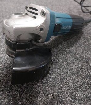 Úhlová bruska Makita GA5030R