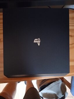 Prodám PS4 pro 1Tb