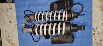 Zadní a přední tlumič ESA BMW GS r.v. 2012 k repasu