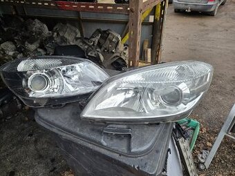 ŠKODA FABIA 2 FACELIFT PŘEDNÍ SVĚTLA