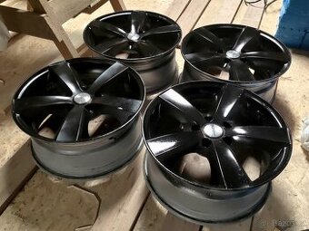 DEZENT 7,5x17 5x114,3 ET38