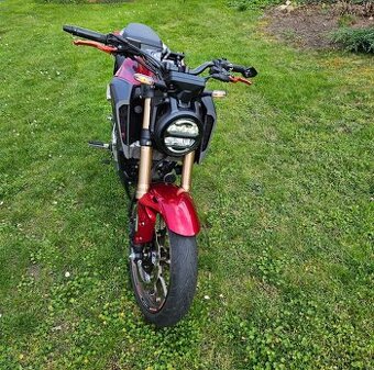 Honda CB125R 2023