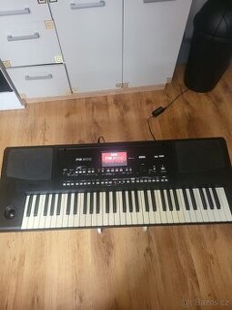 Korg pa 300 - 1