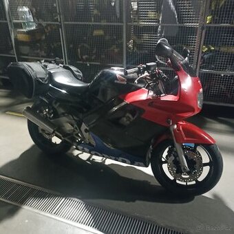 Honda CBR 600 f