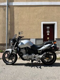 Honda CBF 500