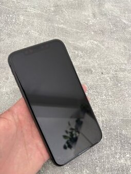 iPhone 11, 64GB černý