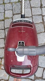 Prodám vysavač Miele - 1