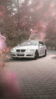 BMW 325i E92