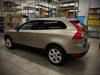 Prodám VOLVO XC60 AWD D5 - 158kW AUT 2012 - Summum TOP STAV